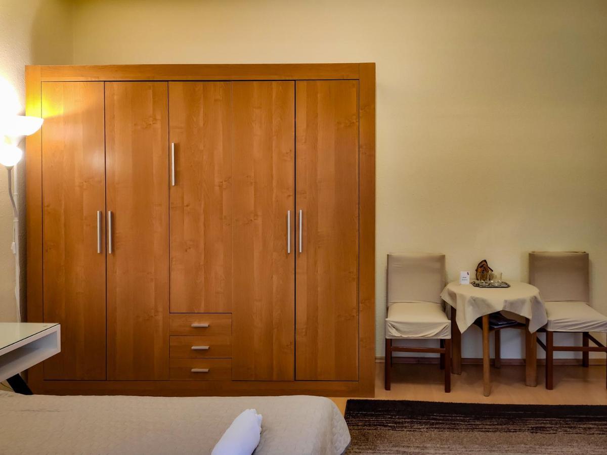 Afrodite Apartmanhaz Eger Luaran gambar